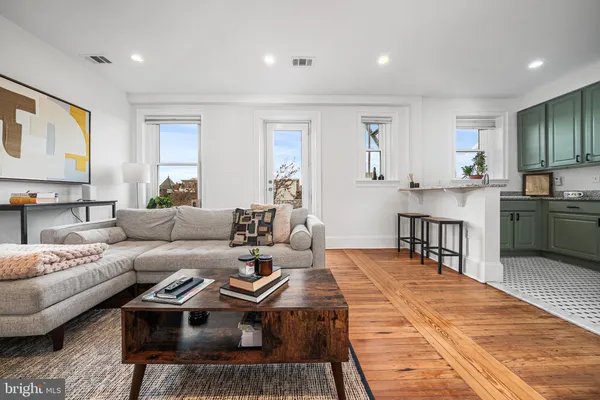 $515,000 | 1423 R Street Northwest, Unit 402, Washington, DC 20009