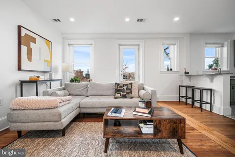 $515,000 | 1423 R Street Northwest, Unit 402, Washington, DC 20009