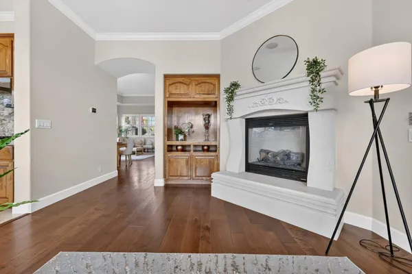 $874,900 | 2004 El Venden Way, Roseville, CA 95661