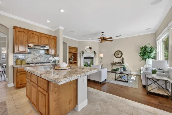 $874,900 | 2004 El Venden Way, Roseville, CA 95661