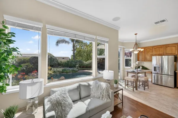 $874,900 | 2004 El Venden Way, Roseville, CA 95661