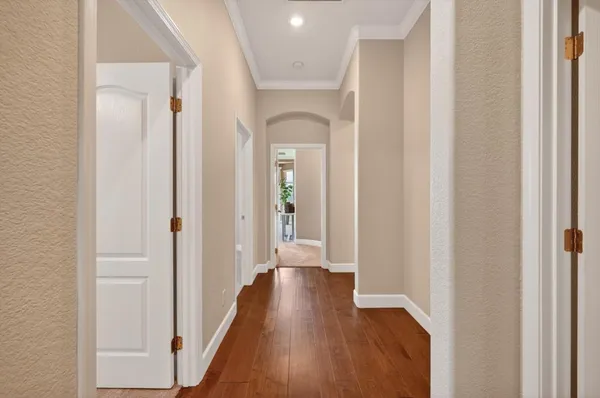 $874,900 | 2004 El Venden Way, Roseville, CA 95661