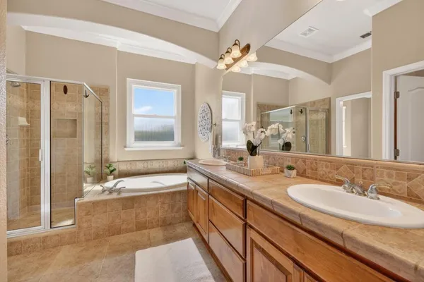 $874,900 | 2004 El Venden Way, Roseville, CA 95661