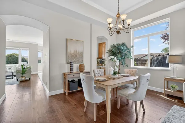 $874,900 | 2004 El Venden Way, Roseville, CA 95661
