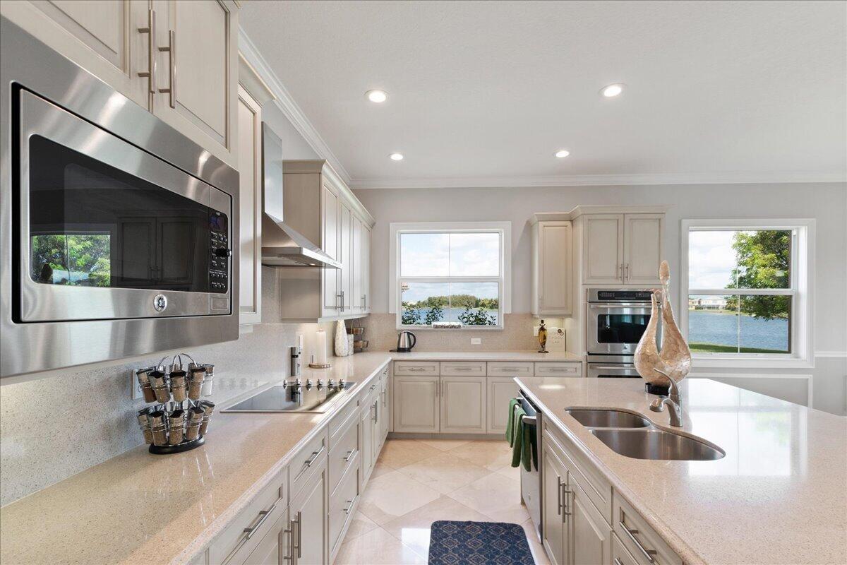 2892 Payson Way Wellington, FL 33414 - Photo 2 of 35 Kitchen_2