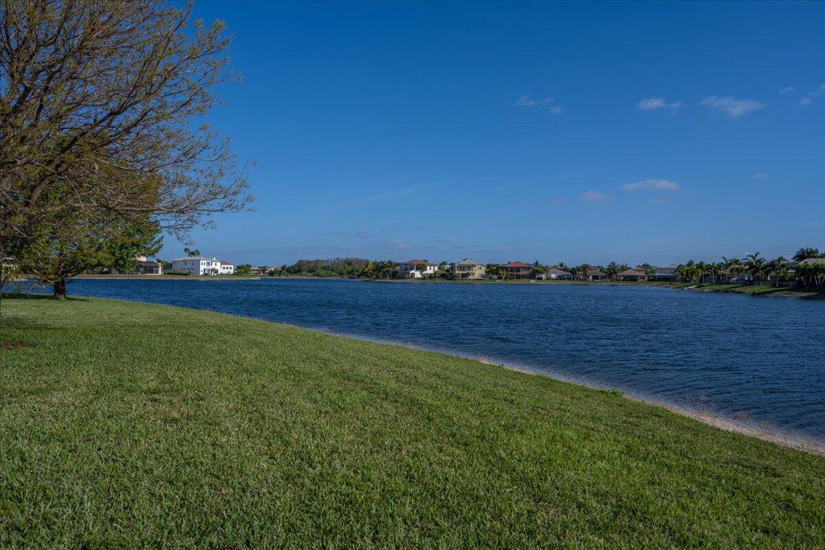 2892 Payson Way Wellington, FL 33414 - Photo 33 of 35 Back_WaterView2
