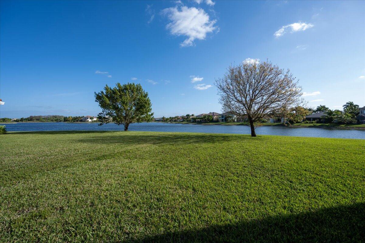 2892 Payson Way Wellington, FL 33414 - Photo 35 of 35 Back_WaterView4