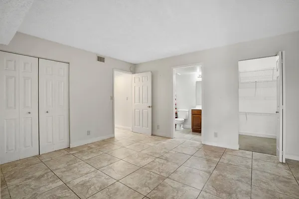 $2,150 | 7640 Westwood Drive, Unit 411, Tamarac, FL 33321
