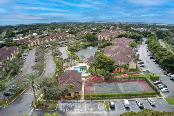 $2,150 | 7640 Westwood Drive, Unit 411, Tamarac, FL 33321