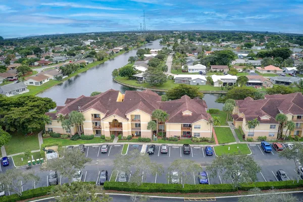 $2,150 | 7640 Westwood Drive, Unit 411, Tamarac, FL 33321