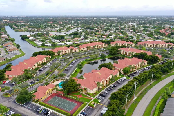 $2,150 | 7640 Westwood Drive, Unit 411, Tamarac, FL 33321