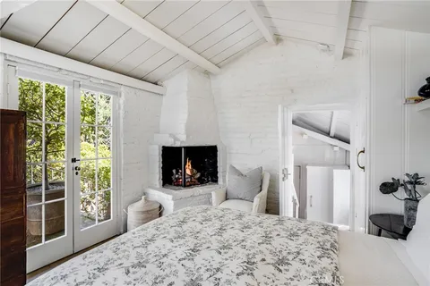 $3,995,000 | 724 Poppy Avenue, Corona del Mar, CA 92625