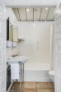 $3,995,000 | 724 Poppy Avenue, Corona del Mar, CA 92625