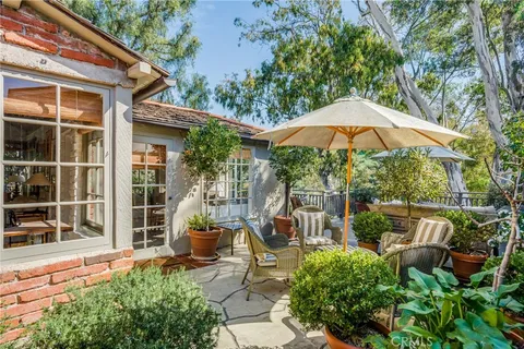 $3,995,000 | 724 Poppy Avenue, Corona del Mar, CA 92625
