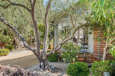 $3,995,000 | 724 Poppy Avenue, Corona del Mar, CA 92625