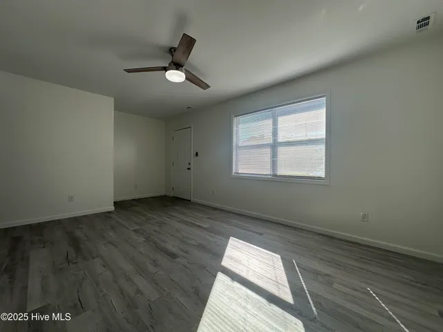 $1,350 | 320 Myrtlewood Circle, Jacksonville, NC 28546