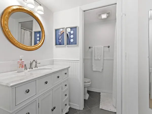 $8,500 | 4141 Ocean Drive, Unit 401, Vero Beach, FL 32963
