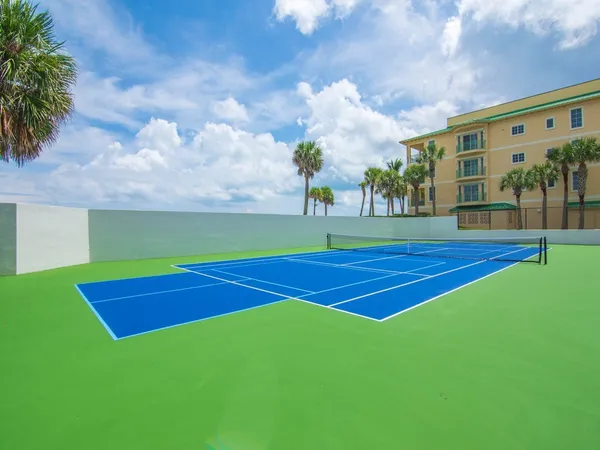 $8,500 | 4141 Ocean Drive, Unit 401, Vero Beach, FL 32963