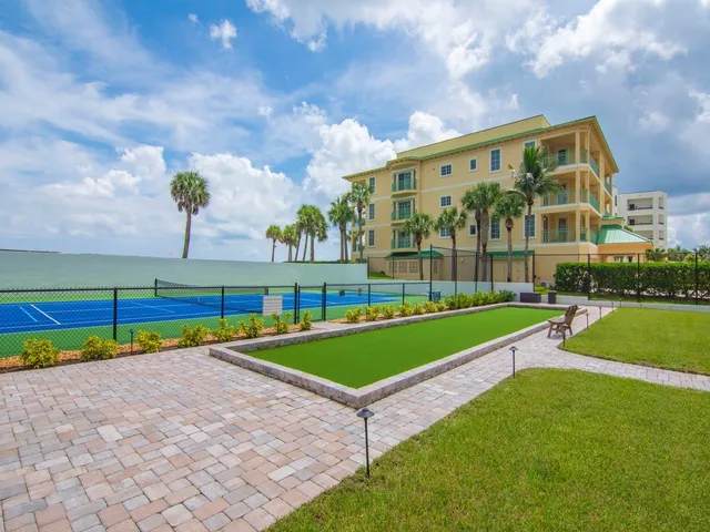 a view of a garden with a small yard