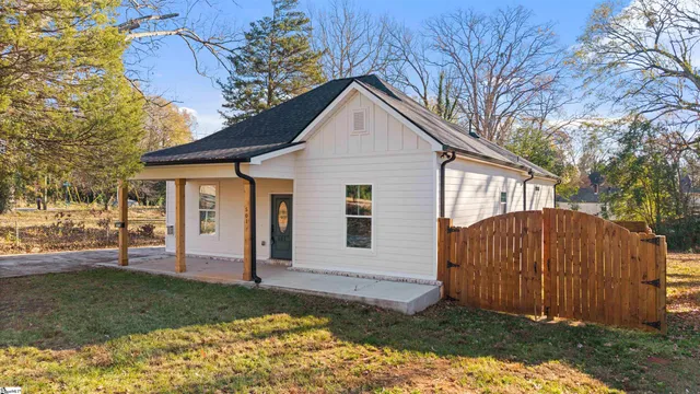 $350,000 | 501 North Center Street, Spartanburg, SC 29301