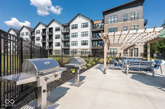 $600,000 | 851 Ashdown Lane, Carmel, IN 46032