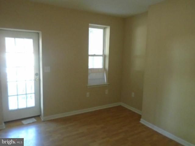 3405 Keswick Road Baltimore, MD 21211 - Photo 13 of 16 Living Room