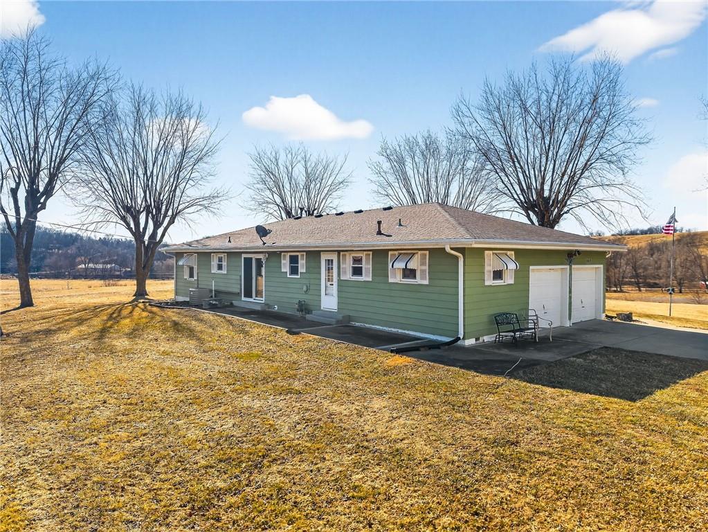1869 190th Road Wathena, KS 66090 - Photo 4 of 42