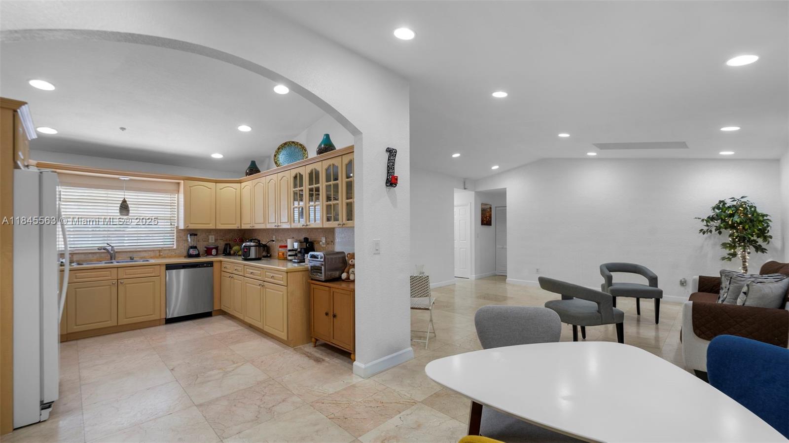 13330 Southwest 79th Street Miami, FL 33183 - Photo 15 of 53