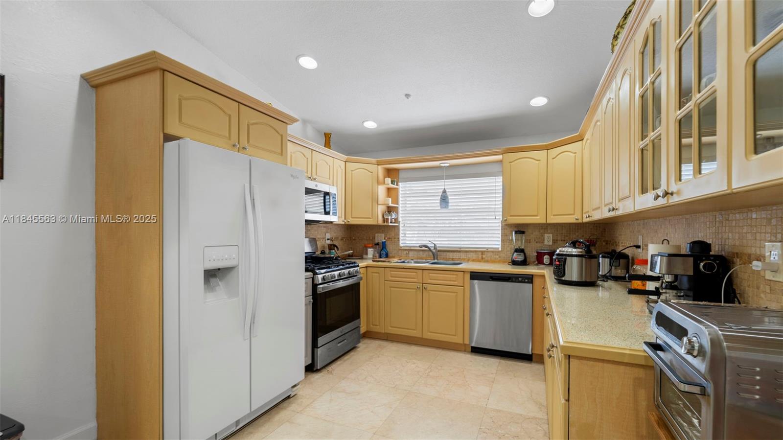 13330 Southwest 79th Street Miami, FL 33183 - Photo 19 of 53