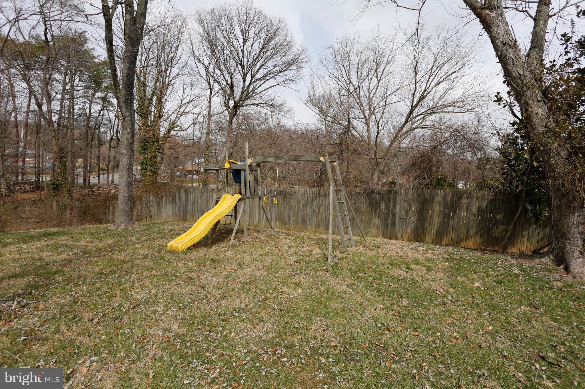 8709 Oxwell Lane Laurel, MD 20708 - Photo 29 of 30 Back Yard