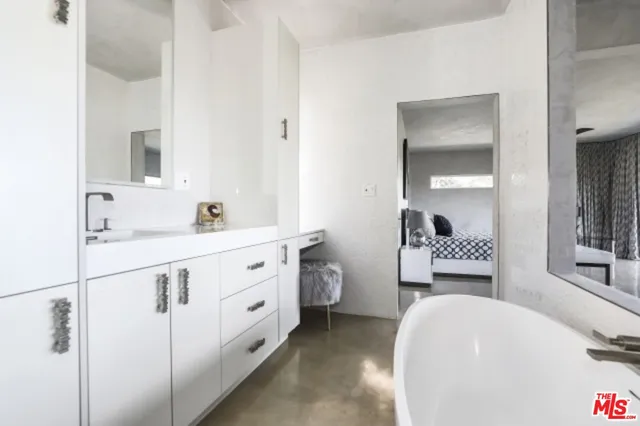 $13,000 | 11462 Laurelcrest Road, Studio City, CA 91604