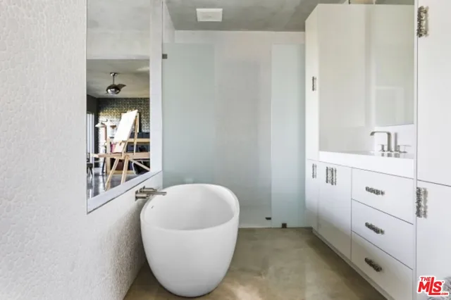 $13,000 | 11462 Laurelcrest Road, Studio City, CA 91604