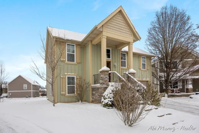 $344,900 | 5123 Blazing Star Court Southeast, Kentwood, MI 49512