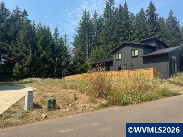 310 Janice Court Detroit, OR 97342 - Photo 2 of 5