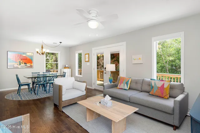 $728,500 | 127 Sandcastle Drive, Emerald Isle, NC 28594