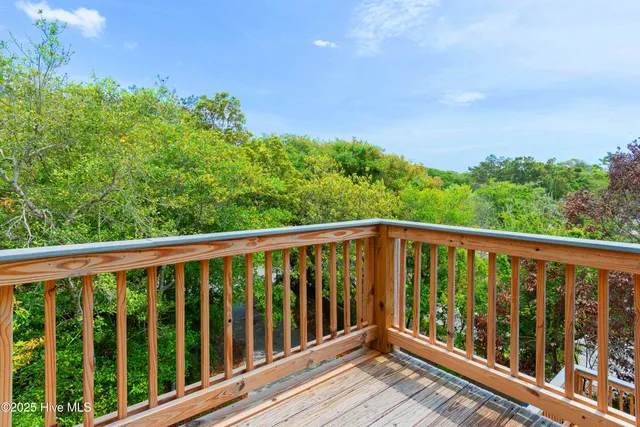 $728,500 | 127 Sandcastle Drive, Emerald Isle, NC 28594