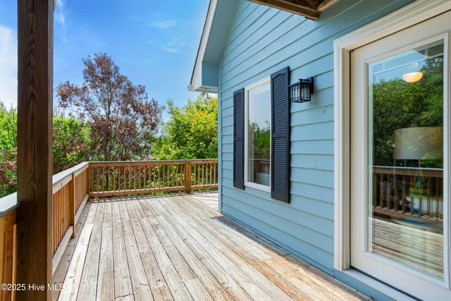 $728,500 | 127 Sandcastle Drive, Emerald Isle, NC 28594