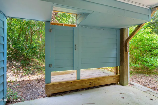 $728,500 | 127 Sandcastle Drive, Emerald Isle, NC 28594