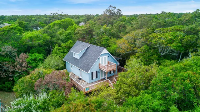 $728,500 | 127 Sandcastle Drive, Emerald Isle, NC 28594