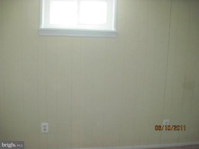 6013 Brunswick Street Springfield, VA 22150 - Photo 14 of 18 close up of a white marble wall