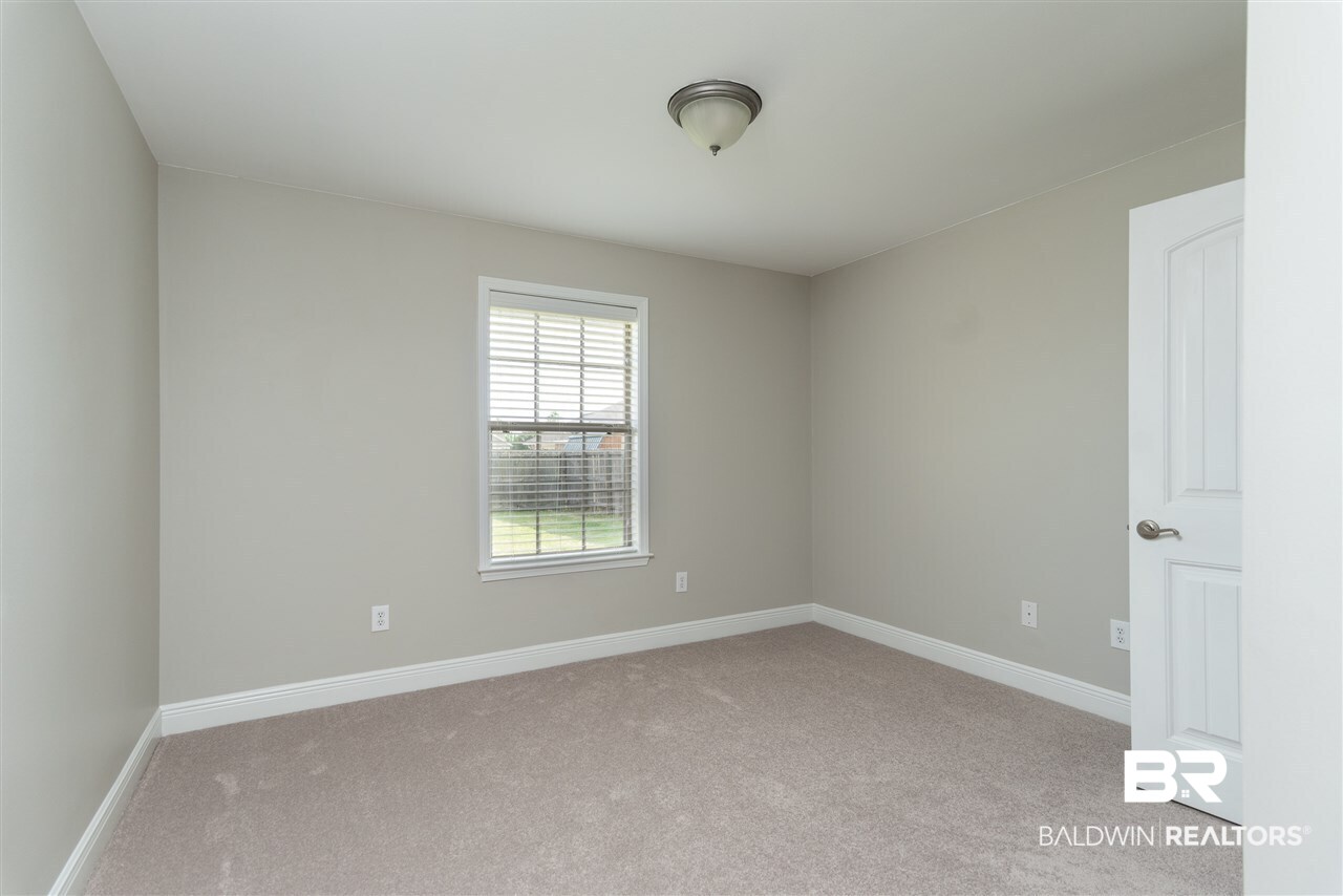 9600 Columbus Avenue Fairhope, AL 36532 - Photo 13 of 27