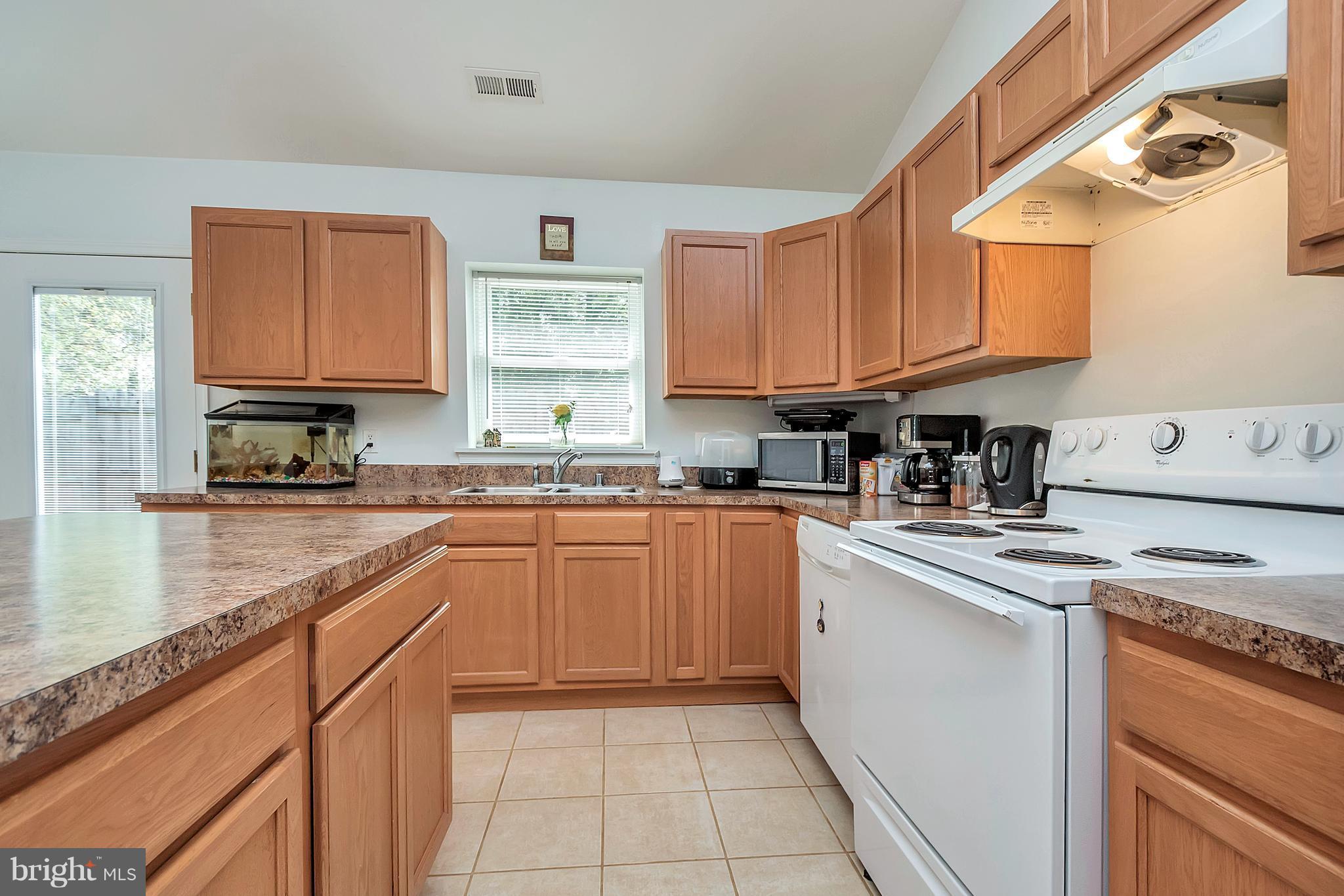 12029 Belfonte Road Bumpass, VA 23024 - Photo 8 of 30 Kitchen