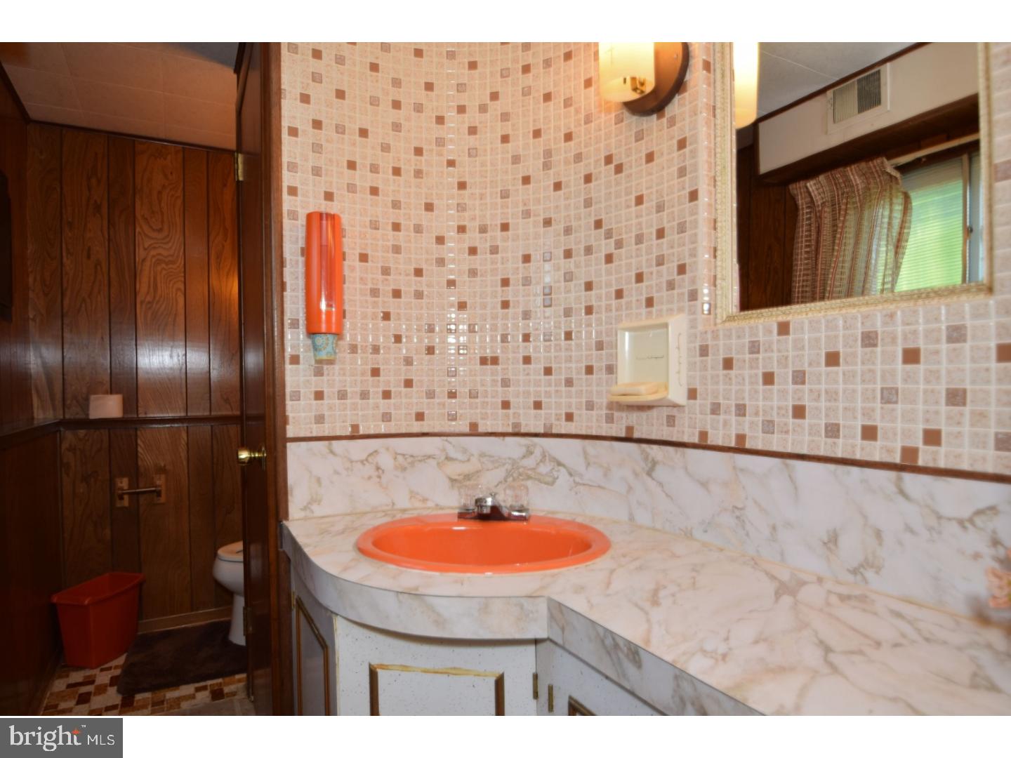 138 Crockett Road Warminster, PA 18974 - Photo 16 of 25 Half Bath