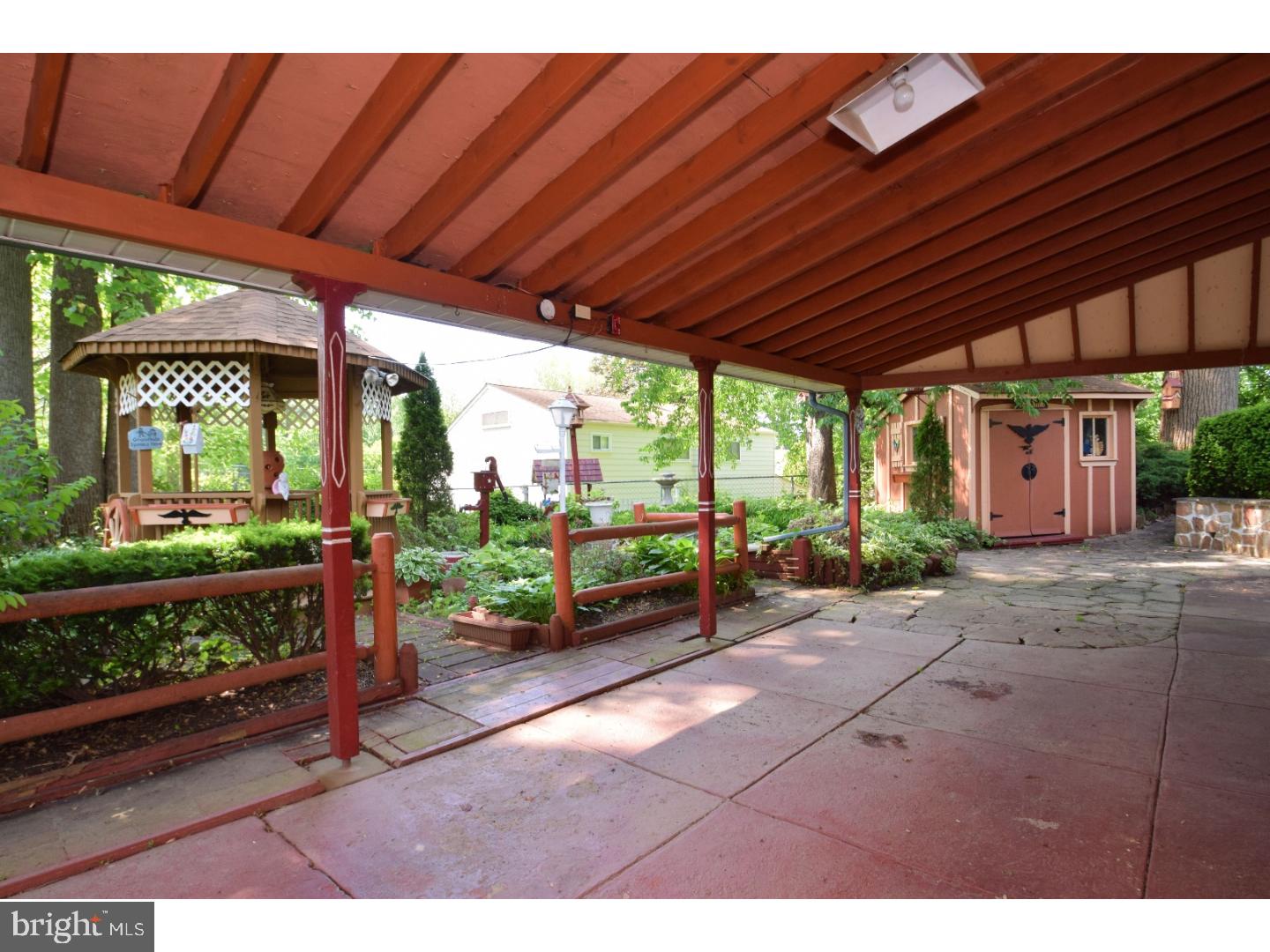 138 Crockett Road Warminster, PA 18974 - Photo 19 of 25 Porch