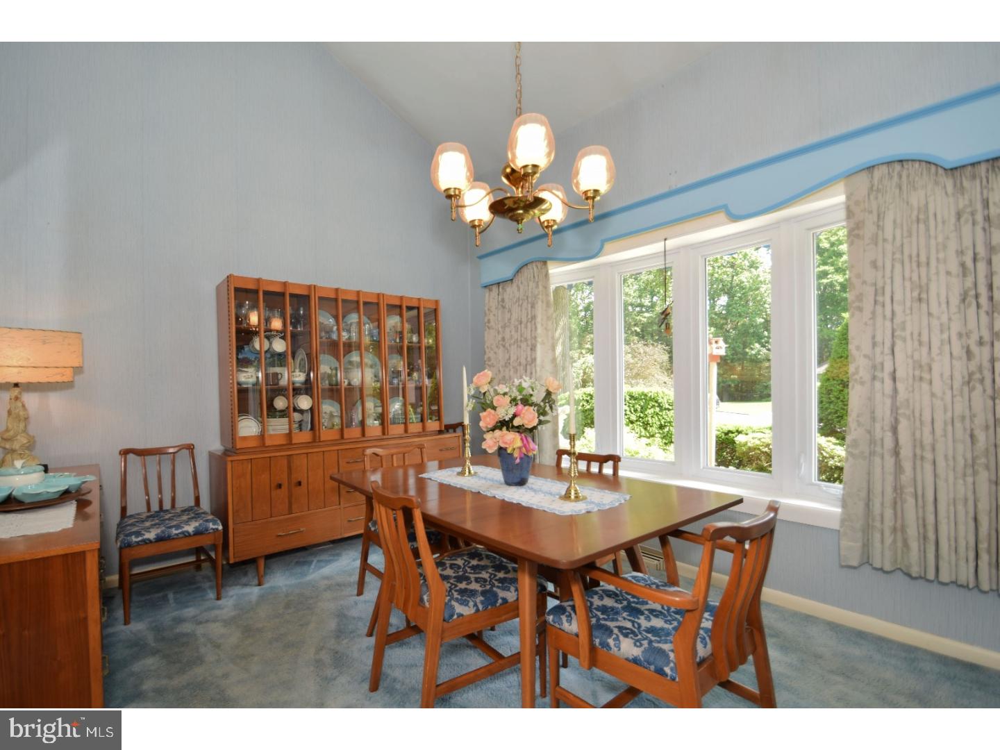 138 Crockett Road Warminster, PA 18974 - Photo 5 of 25 Dining Room