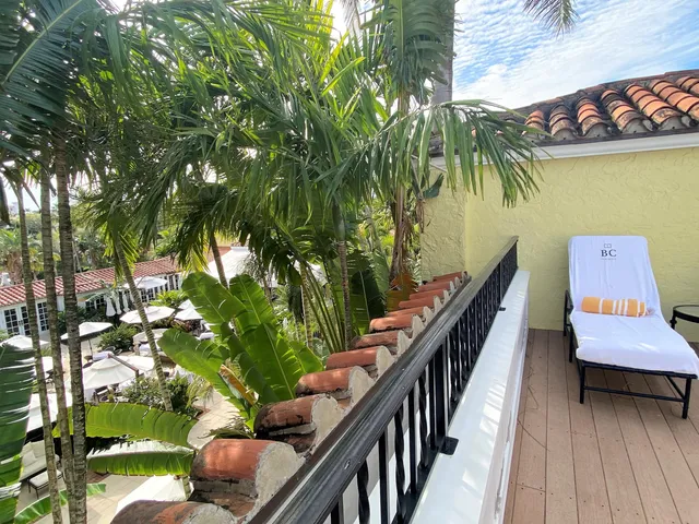 $1,100,000 | 301 Australian Avenue, Unit 306, Palm Beach, FL 33480