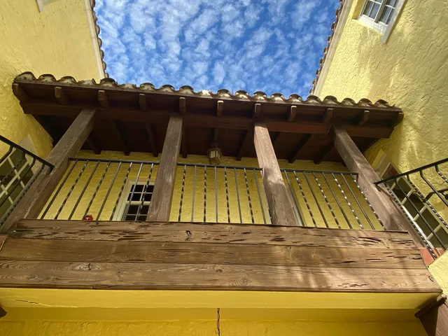 $1,100,000 | 301 Australian Avenue, Unit 306, Palm Beach, FL 33480