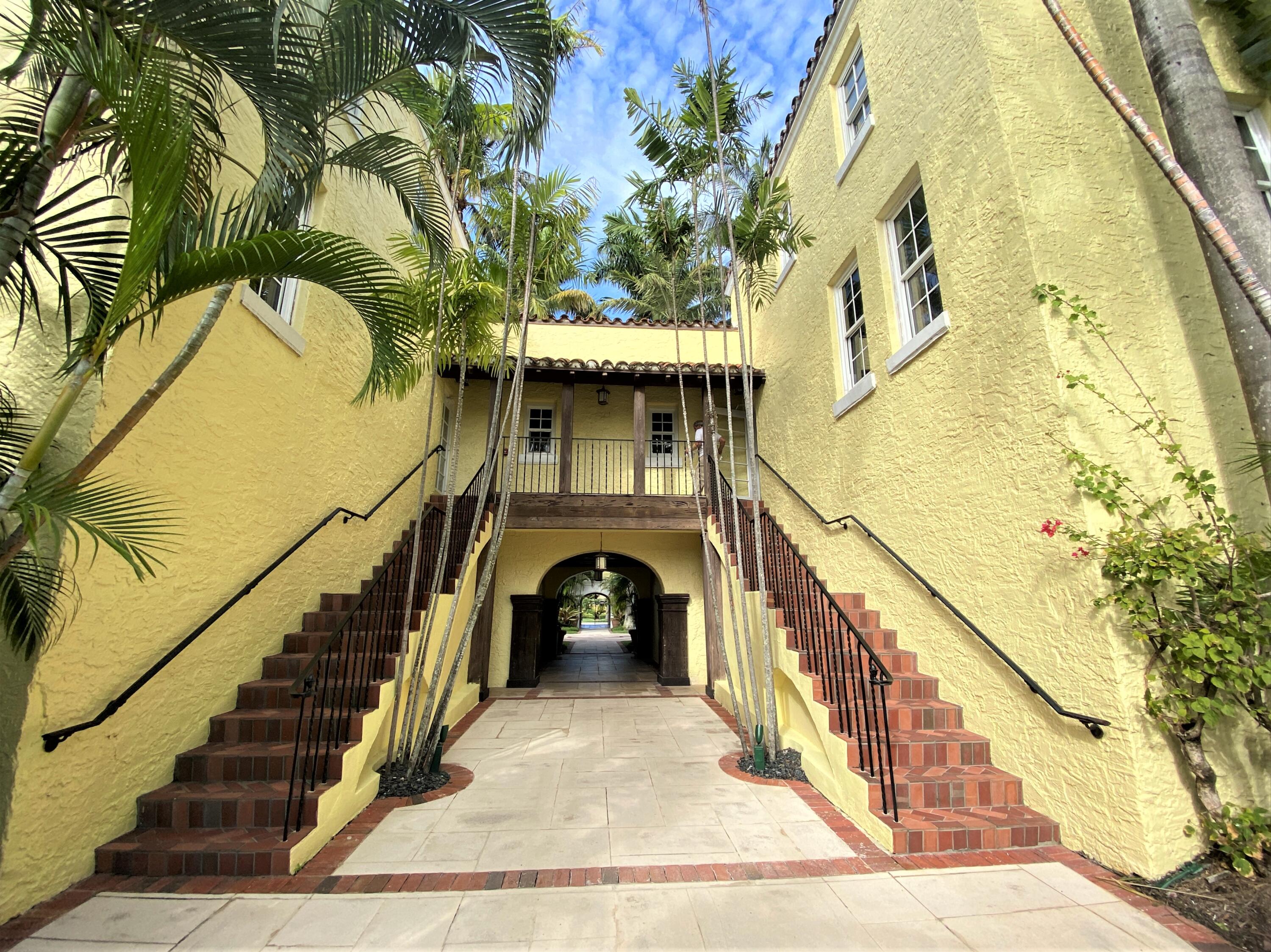 301 Australian Avenue, Unit 306 Palm Beach, FL 33480 - Photo 35 of 39 IMG_9238r