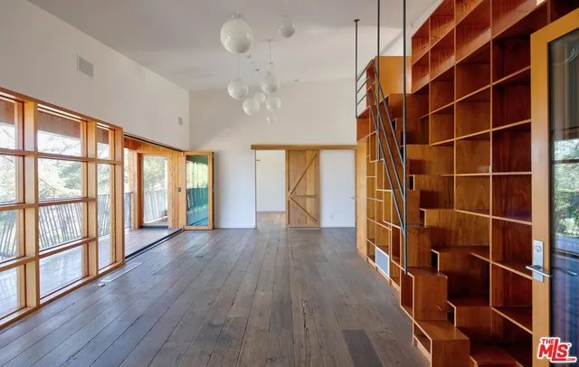 a view of livingroom with furniture and wooden floor