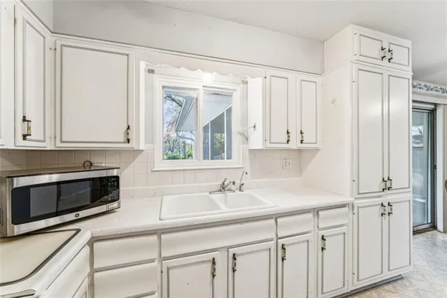 $250,000 | 1303 Northeast 70th Terrace, Gladstone, MO 64118